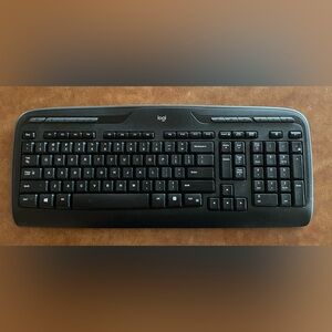 Logitech MK320 Wireless Keyboard